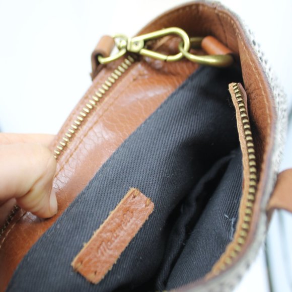 Madewell Cross Body Leather Speckled Fur Distressed Cross Body Purse Bag - Picture 10 of 12